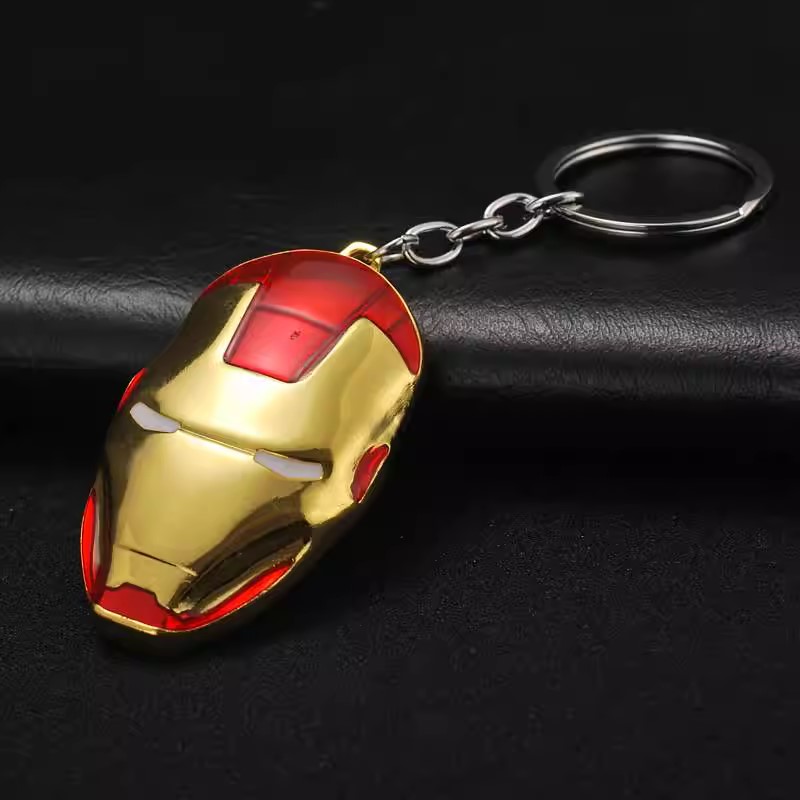 011037 Marvel - Iron Man Mask Keychain (37 Points)