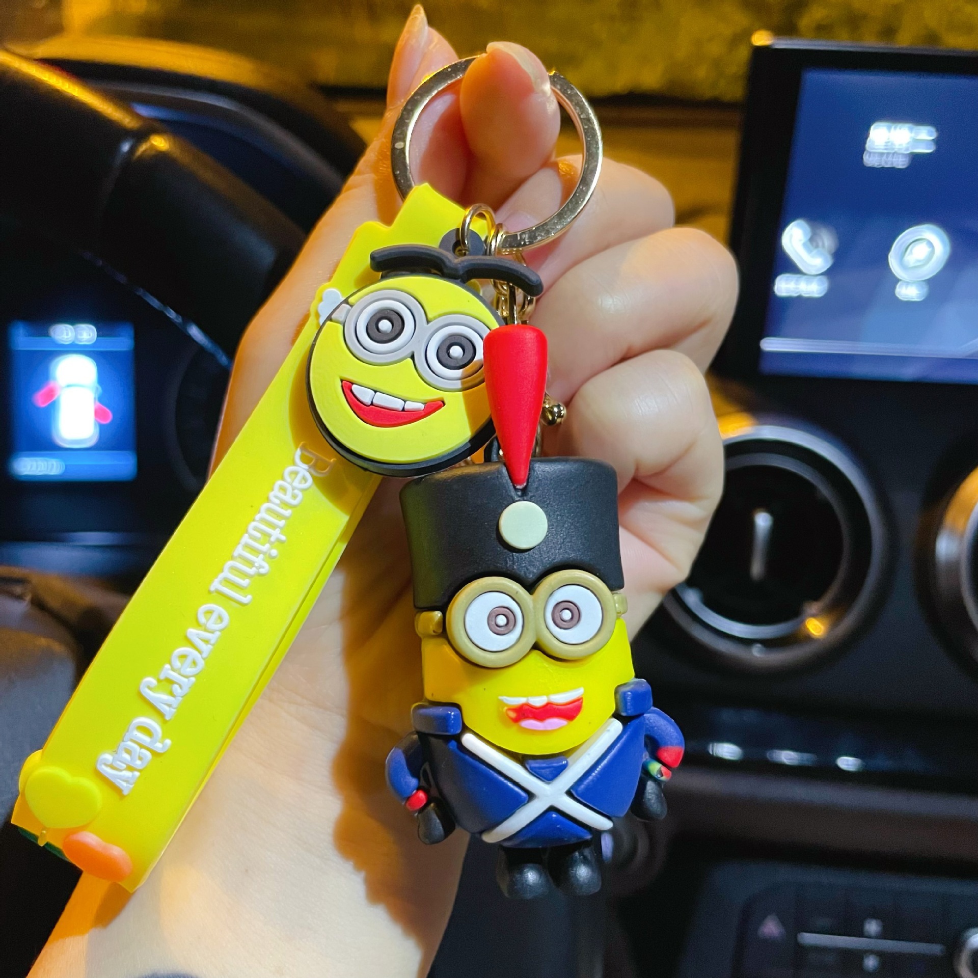 011027 Minions - Soldier Bob Keychain (50 Points)