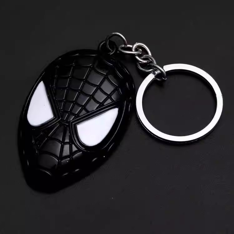 011040 Marvel - Black Spider-Man Mask Keychain (37 Points)