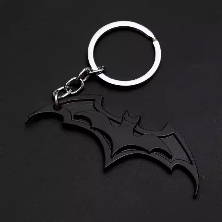 011041 DC - Black Batman Keychain (37 Points)